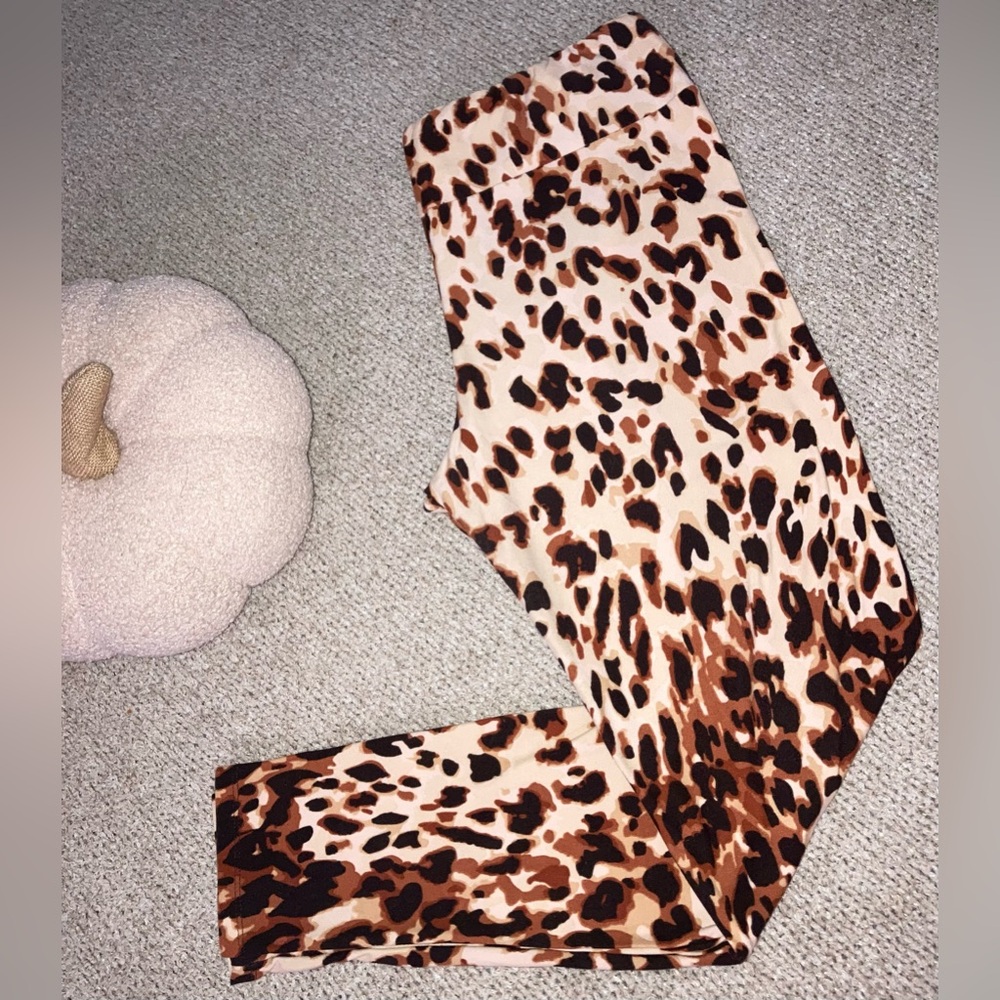 BNWOT LLR TC Cheetah Print Leggings